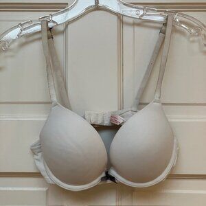 Xhilaration Perfect t shirt push up bra in white 32B